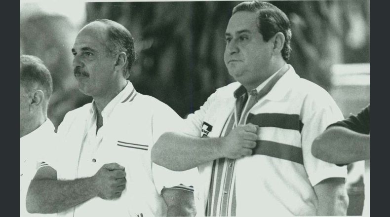 Félix Alfredo Cristiani junto a Armando Calderón Sol en 1988 durante un acto de ARENA.