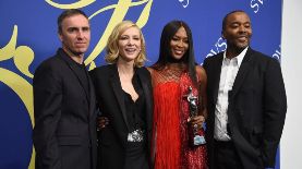 Raf Simons, Cate Blanchett, Naomi Campbell y Lee Daniels en los CFDA Awards 2018.