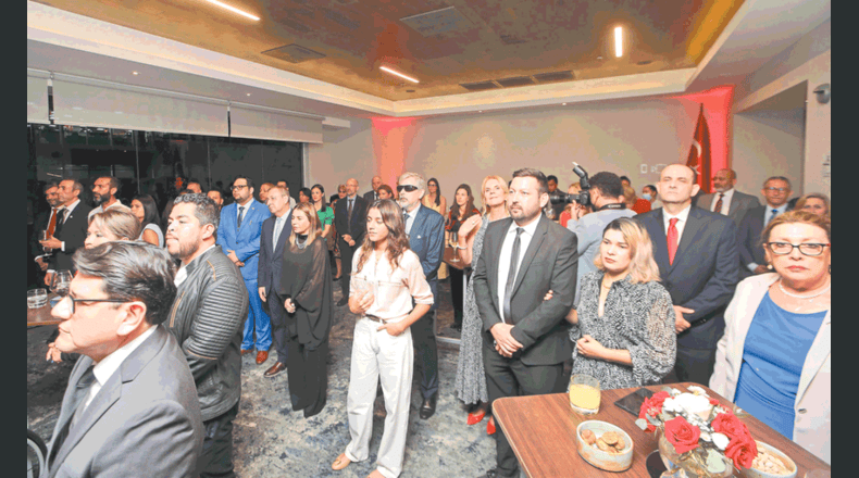 Celebración.Miembros de la comunidad turca e invitados especiales disfrutaron de un ambiente cargado de cultura, historia y amistad.