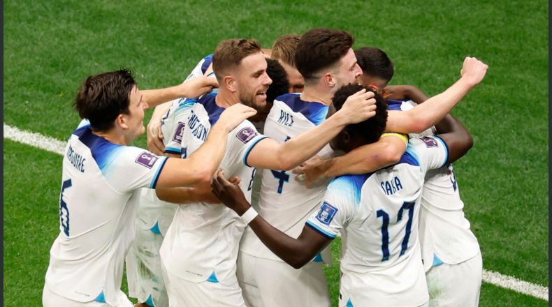 Inglaterra derrota a Senegal y avanza a cuartos de final