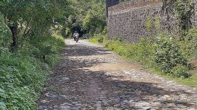 Espera. Los pobladores afirman que la pavimentación de estas vías impulsará el desarrollo local.