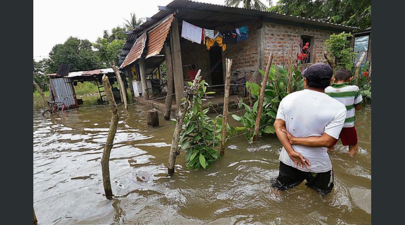 Más lluvias.  Al menos en las siguientes horas, se esperan más lluvias en el país, las cuales ingresarán por la zona oriental, según el MARN.