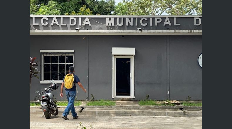 Desde el 4 de mayo, líderes sindicales han denunciado más de 360 despidos en la alcaldía de San Salvador Centro.