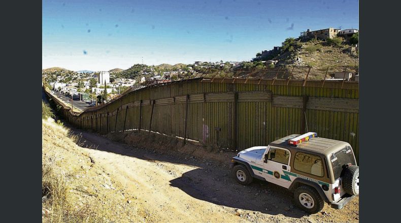 Un total de 480 menores no acompañados fueron detenidos en la frontera sur de EUA.