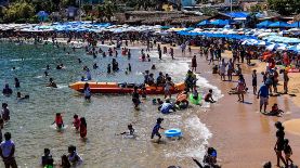 El caso más representantivo de protestas contra turistas ocurrió en Barcelona, cuando locales dispararon con pistolas de agua a visitantes.