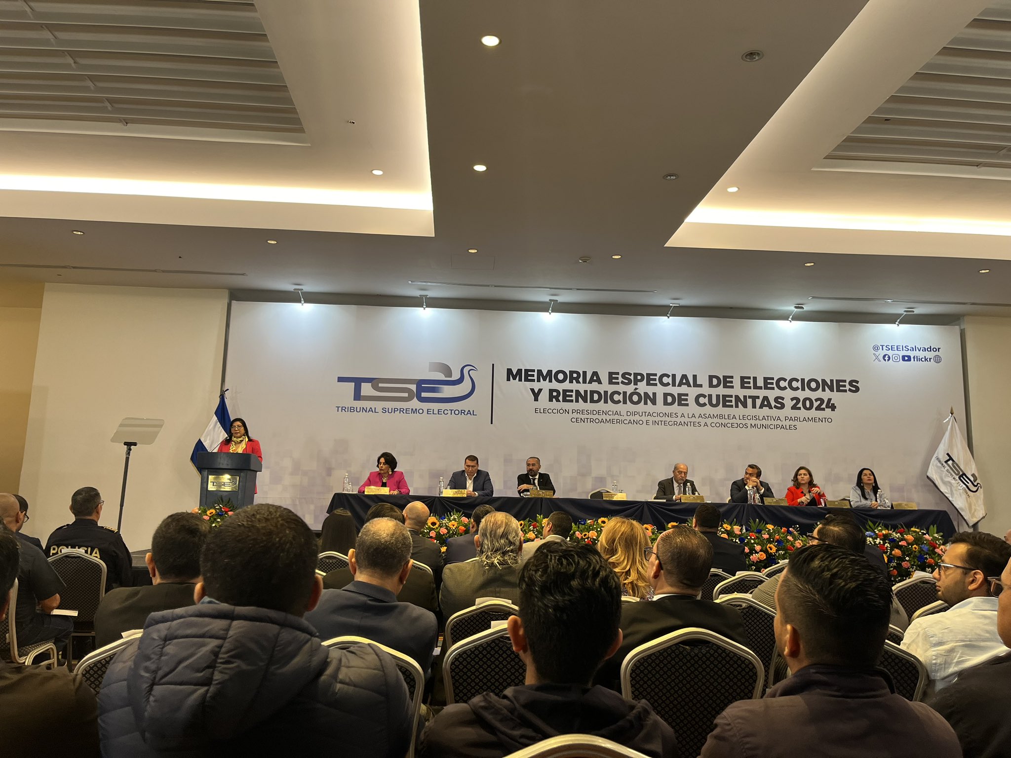 La Asamblea Legislativa debe elegir los cinco magistrados suplentes y propietarios del TSE.