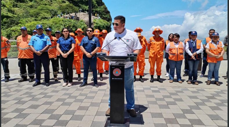 Conferencia de Protección Civil de este lunes 5 de agosto, realizada en el parque Puerta del Diablo.