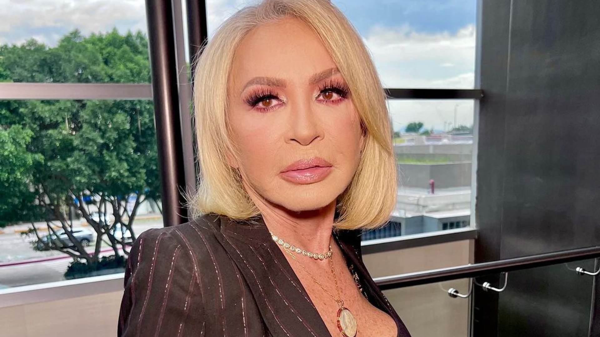 Laura Bozzo se sometió a un tratamiento mínimamente invasivo para rejuvenecer su rostro.