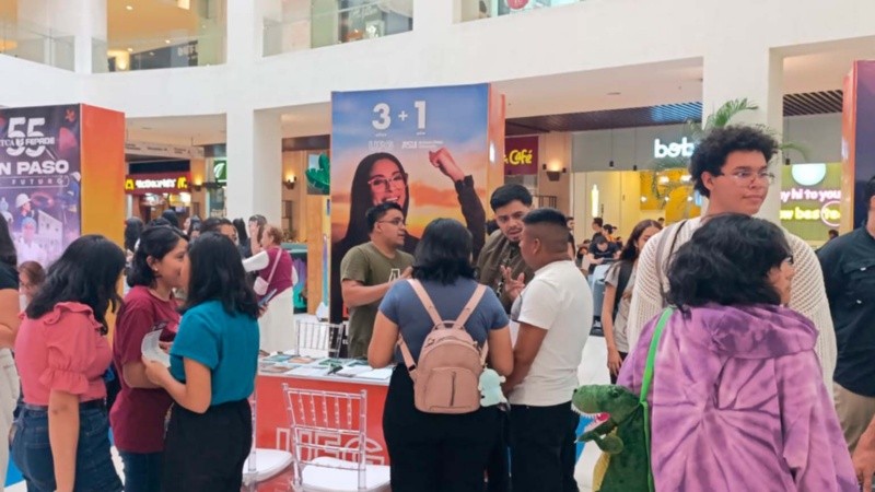 Oportunidad. El Campus Day fue un espacio donde los jóvenes conocieron la oferta académica de las universidades más prestigiosas de El Salvador. LPG/Wilson Pérez