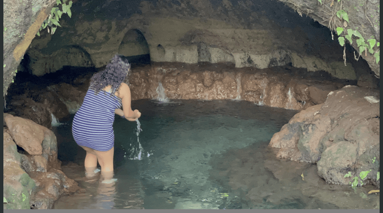 FOTO LPG/Maynor Lovo. Lo refrescante del agua y amplia vegetación son los principales atractivos de esta poza, según dijeron los pobladores y turistas.