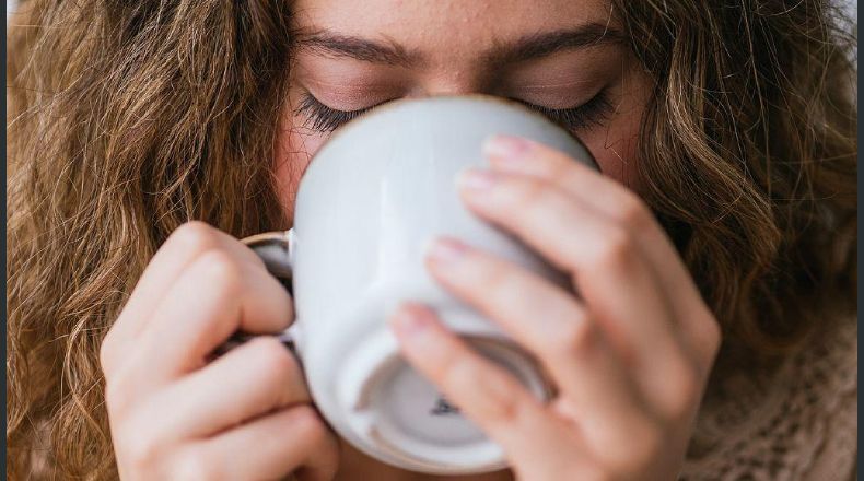 Cuál es la mejor forma de mantener tus bebidas calientes más tiempo