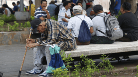 Cada vez hay más adultos mayores y su posibilidad de jubilarse es mínima.