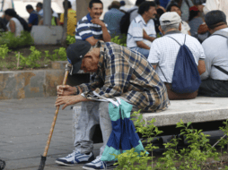 Cada vez hay más adultos mayores y su posibilidad de jubilarse es mínima.