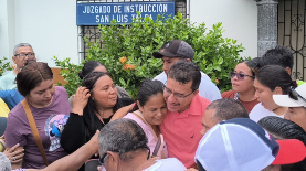 Armando Jirón ha recibido el apoyo de habitantes de La Paz Centro. Tras la audiencia preliminar se conoció que irá a juicio solo por el delito de actos arbitrarios.