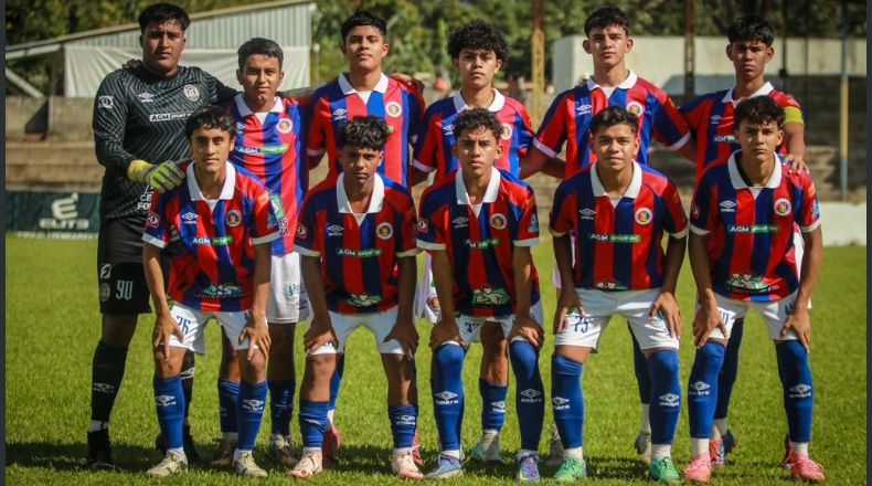 Controversia en cuartos de final sub-17 entre FAS y Dragón por error arbitral 