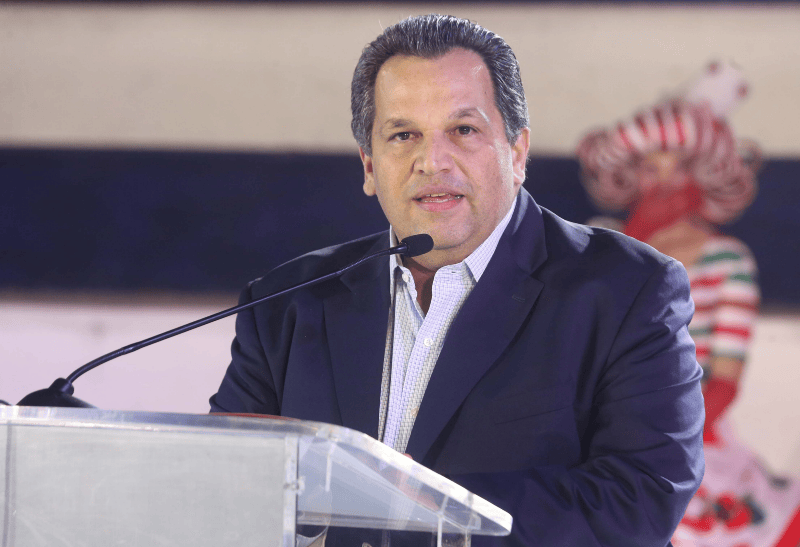 Un mensaje de unión y esperanza. Gerardo J. Simán, presidente ejecutivo de Davivienda El Salvador, inaugura la temporada navideña con palabras que inspiran a construir un futuro lleno de progreso y sostenibilidad. LPG/Dennis Argueta.