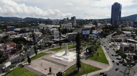 La economía salvadoreña sigue sin crecer lo suficiente.