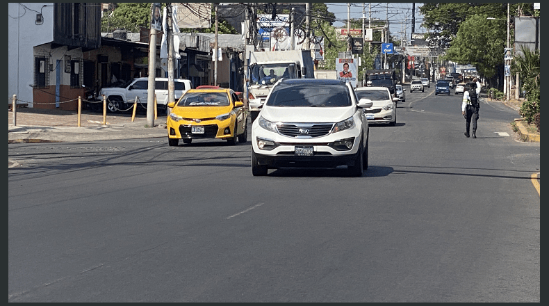 Foto LPG/Archivo. Intenso. La principal queja de los conductores y pobladores migueleños es la fuerte carga vehicular en las calles de la ciudad. Piden al MOP que cumpla ejecución de obras.