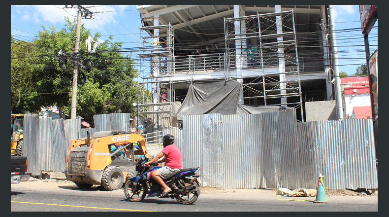 LPG/Maynor Lovo. La DOM dijo al inicio de la obra que el mercado será de dos niveles,  con 130 puestos.