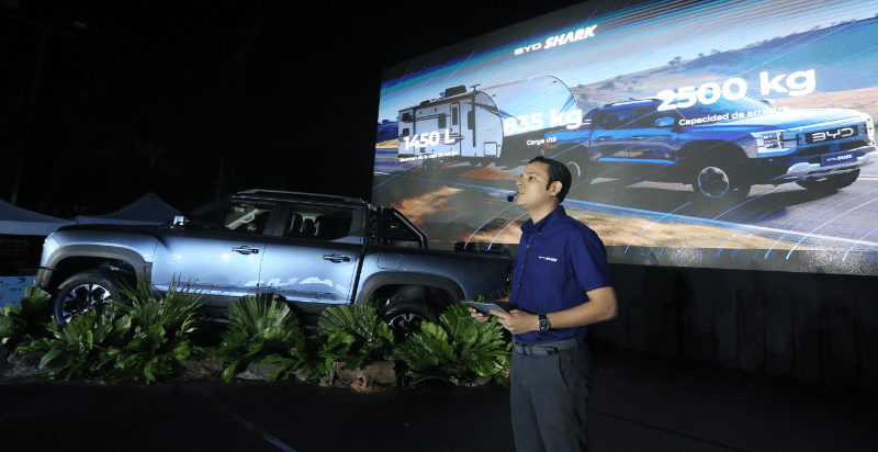  Andrés Zamora da detalles del nuevo pick up híbrido.