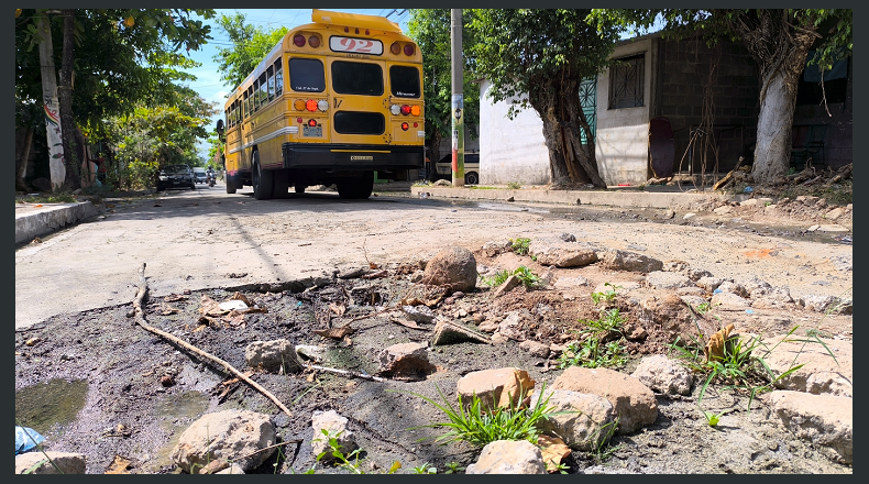 Fotos LPG/Alfredo Rodríguez. Los pobladores  temen que los daños en las vías incrementen por las lluvias.