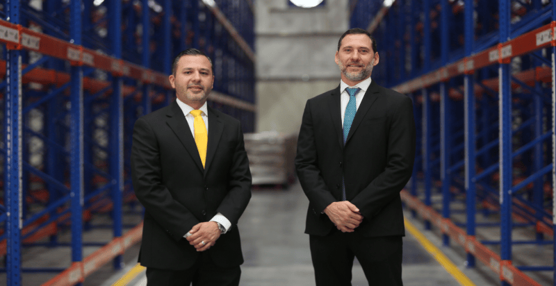  Oscar Ayala, country manager y John Knohr, CEO de DHL Global Forwarding para América Central y el Caribe.