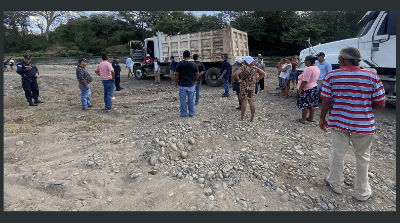 Fotos LPG/Emanuel Boquin. Los pobladores temen que, debido a  la extracción, el río se seque o cambie su cauce.