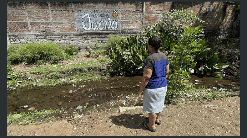 Foto LPG/Maynor Lovo. Problema. La contaminación de este río la ocasionan las descargas de aguas negras y grises.