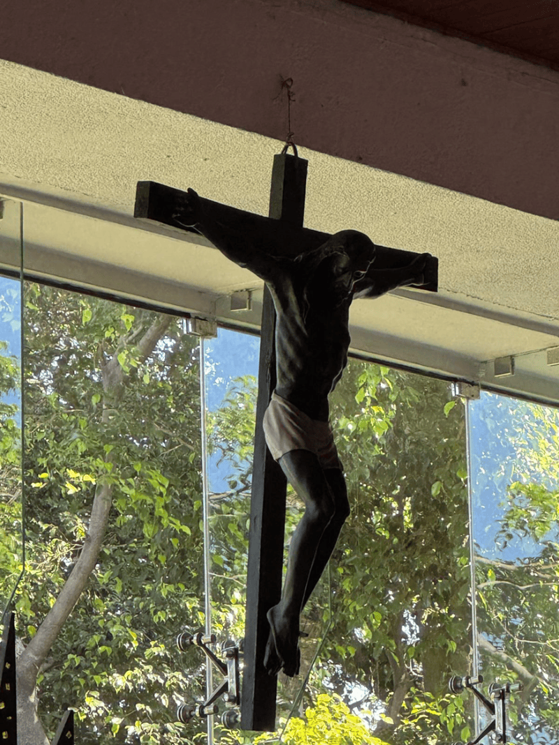 El Señor del Angue, en la parroquia La Transfiguración, en San Salvador. La imagen fue donada por la familia metapaneca Valiente Rivas. 