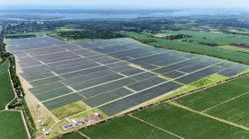 Fotografía aérea de su parque fotovoltaico Capella Solar.