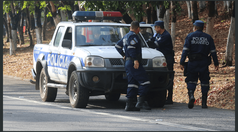 LPG/José Cardona. El profesor murió al instante debido a las graves lesiones, informaron los paramédicos.