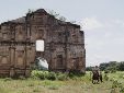 Antiguo templo de Ostúa, conocido también como La Portada, en las orillas del lago de Güija