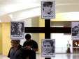 Imágenes de la conmemoración de los 43 años del asesinato de los cuatro periodistas holandeses, este domingo 16 de marzo de 2025, en la Cripta de Monseñor Romero de Catedral Metropolitana.