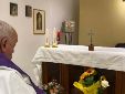 El Papa Francisco en una capilla. Foto: Prensa Vaticano.