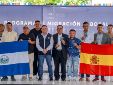 El primer contingente con salvadoreños a España. Foto: Secretaría de Prensa de Presidencia.