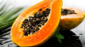 La papaya es una fruta con alto valor nutricional.